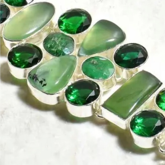 Nephrite Jade + Green Quartz gemstone statement vintage bracelet - Picture 10 of 13